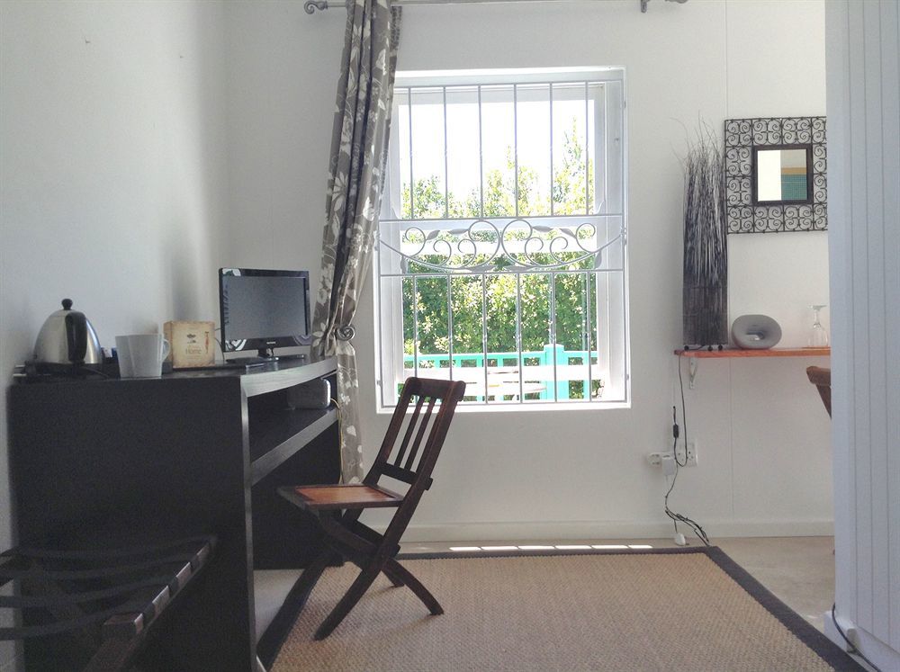 Africanhome Guesthouse Кейптаун Екстериор снимка
