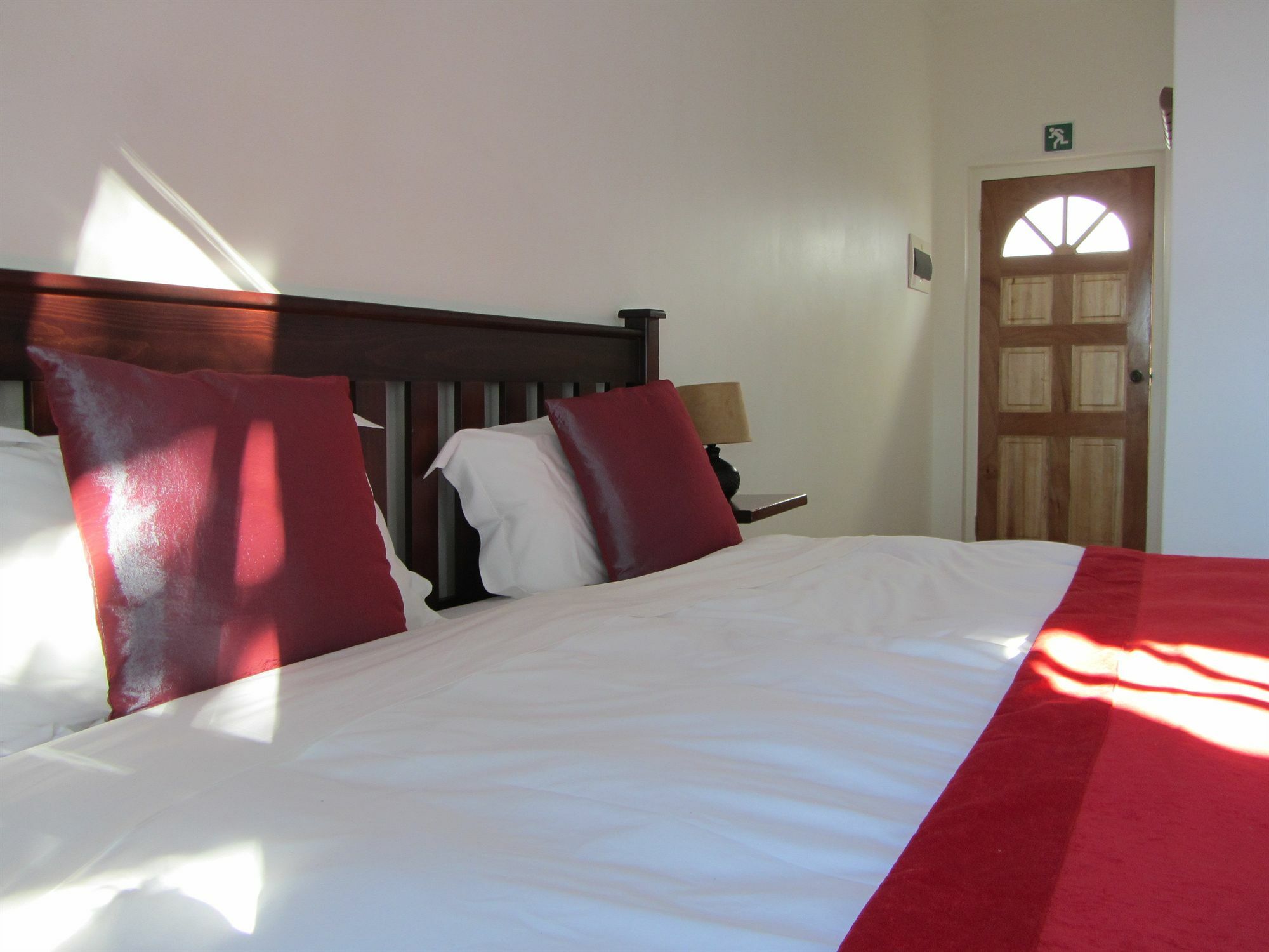 Africanhome Guesthouse Кейптаун Екстериор снимка